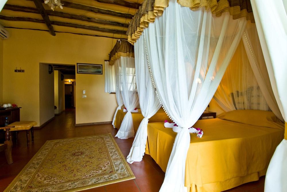 Hotel Karafuu Beach Resort Pingwe Dış mekan fotoğraf