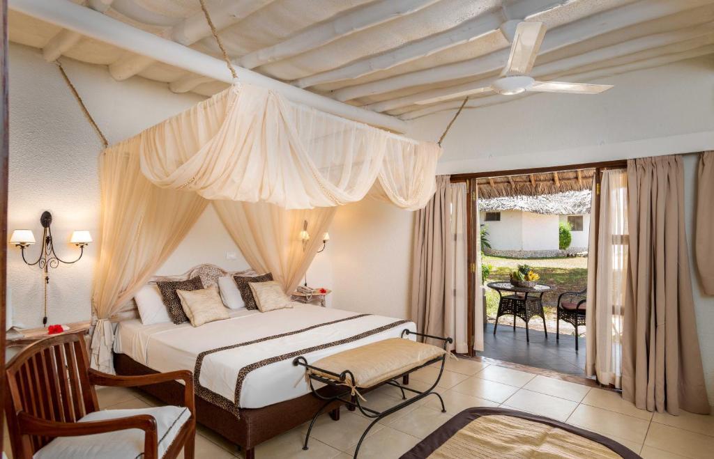 Hotel Karafuu Beach Resort Pingwe Dış mekan fotoğraf